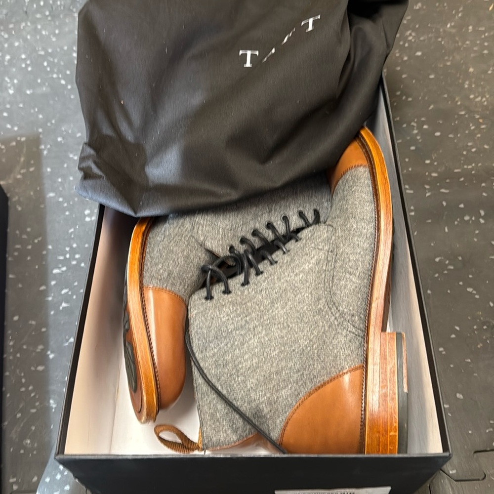 Taft The Jack Boot in Grey/Brown Size 9